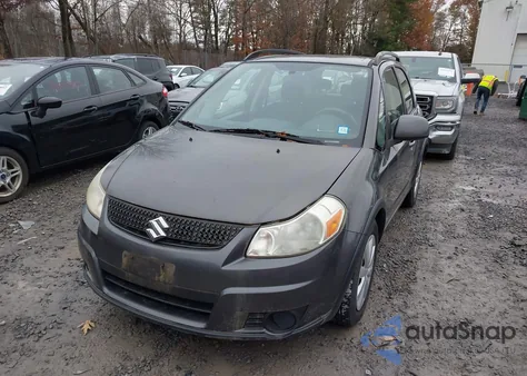 2011 Suzuki Sx4 Premium/Tech Valu Pkg (Nav) from USA, damaged, VIN JS2YB5A30B6304955